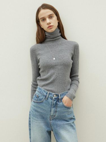 Essential Wool Turtleneck Slim Fit Top [Gray] - OVEOF - Modalova