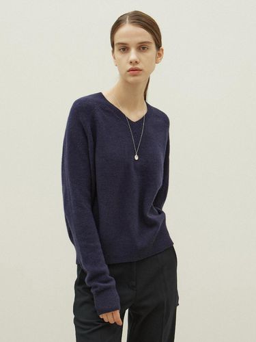 Loose Soft Raglan Wool Knit [Navy] - OVEOF - Modalova