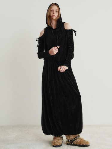 Puffed Shirring 2-Way Velvet Maxi Skirt [Black] - GIMMETHEYOUNG - Modalova