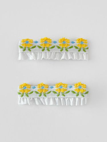 Daisy Pattern Lace 2-Piece Hair Pin - FANTASTIC PLANET - Modalova