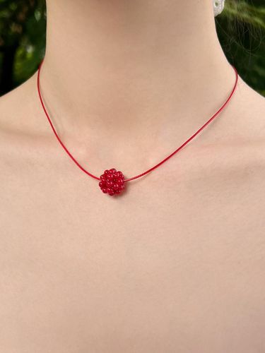 Handmade Stone Ball Adjustable String Necklace [Red] - FANTASTIC PLANET - Modalova