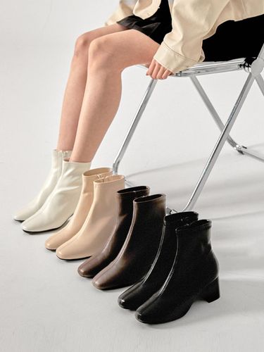 Stretchy Semi-Square Toe Sock Ankle Boots (SD82105) - SECONDAILY - Modalova