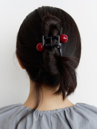 Minimalist Decorative Ball Hair Clip [] - FANTASTIC PLANET - Modalova