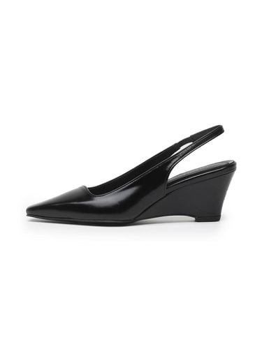 Leather Slingback Wedge Shoes [Black] (UFA3PB01BK) - UDIRE - Modalova