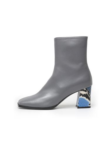 Square Last Premium Leather Ankle Boots [Gray] (UFA4BA51GY) - UDIRE - Modalova