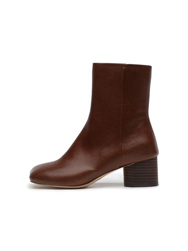 Premium Leather Chelsea Ankle Boots [BROWN] (UFA4BA53BR) - UDIRE - Modalova