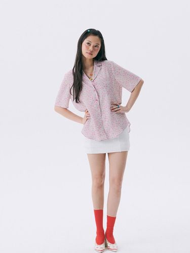 Floral Seersucker Relaxed Fit Shirt [Light Pink] - JUNEJUNE SPACE - Modalova