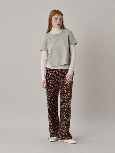 Flower Print Fleece Elastic Jogger Pants [BROWN] - JUNEJUNE SPACE - Modalova