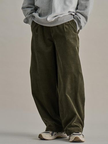 Corduroy One Tuck Wide Balloon Pants [Khaki] - NONTYPE - Modalova