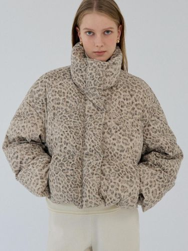 Leopard Print Premium Down Jacket [Beige] - BENEATER - Modalova