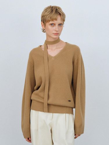 Premium Lambswool V-neck Relaxed Knit [Beige] - LENUEE - Modalova