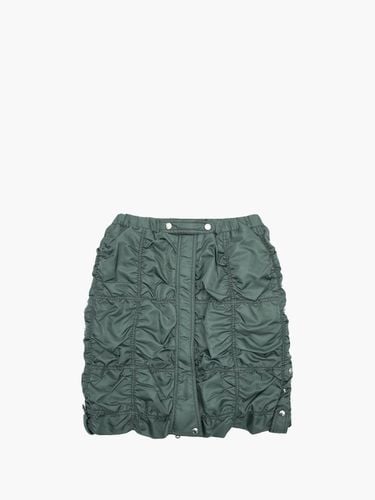 Square Shirring Military Nylon Skirt [Khaki] - UNKNOWN BLUE - Modalova