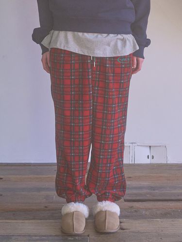 Holiday Elastic Waist Tapered Sweatpants [RED] - VANISHMENT - Modalova