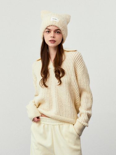 Collared Cable Knit Relaxed Fit Sweater [Beige] - koolkitten - Modalova