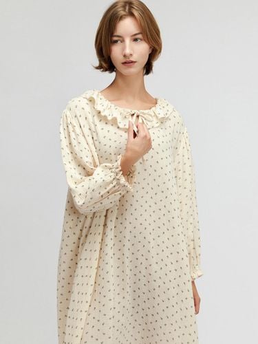 Cotton Floral Round Collar Nightgown [Pink] - KOZNOK - Modalova