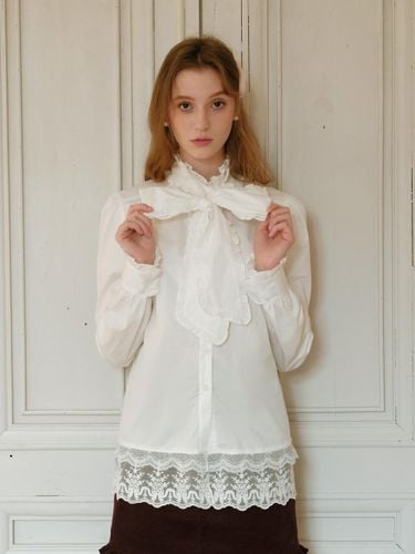 Big Bow Cotton Lace Shirt [Beige] - Cest Moidew - Modalova