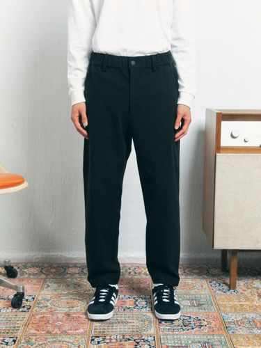 Stretch Wool-Like Regular Tapered Pants [BLACK] - CONTEMENT - Modalova