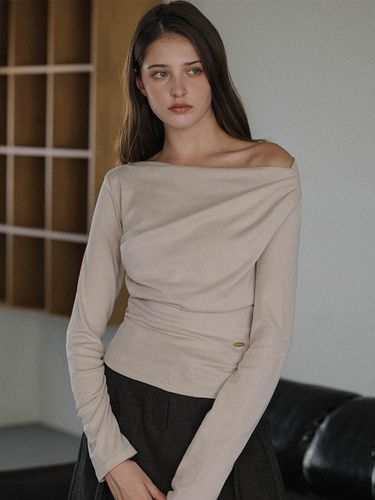 Off-shoulder Cotton-Spandex Sleeve Top [Beige] - DEHEVE - Modalova