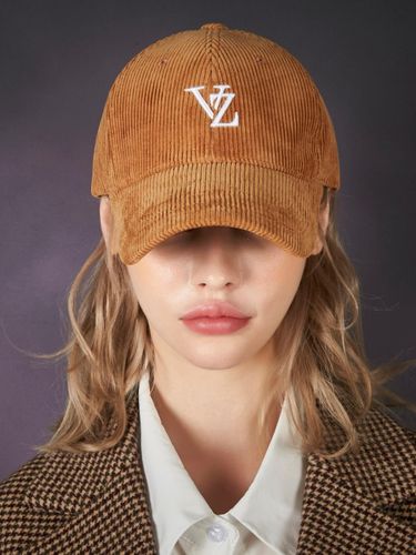 D Monogram Overfit Corduroy Ball Cap [BROWN] - VARZAR - Modalova