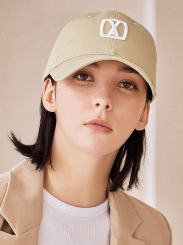 D Square Adjustable Cotton Cap [Beige] - VARZAR - Modalova