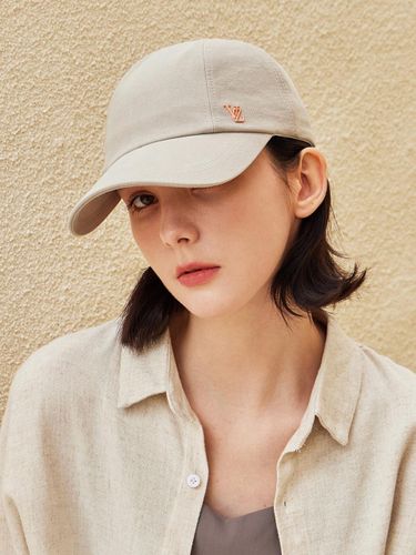 Studded Cotton 5-Panel Curved Cap [Beige] - VARZAR - Modalova