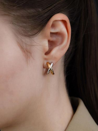 Silver Gold Plated X Earring - byweekend - Modalova