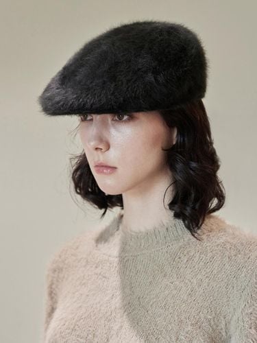 Studded Soft Wool Blend Hunting Cap [Black] - VARZAR - Modalova