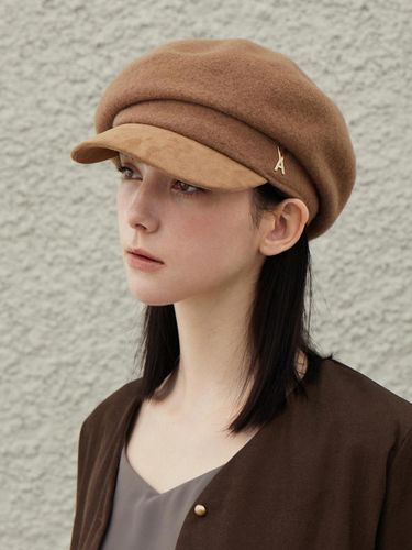 Studded Wool Blend Newsboy Cap [Camel] - VARZAR - Modalova