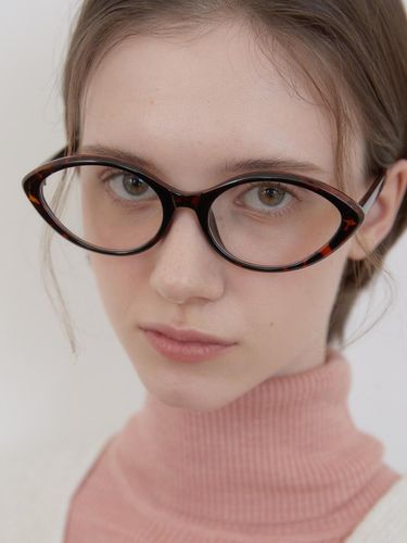 Contemporary Trendy Eyewear (OB515) - One Brilliant - Modalova