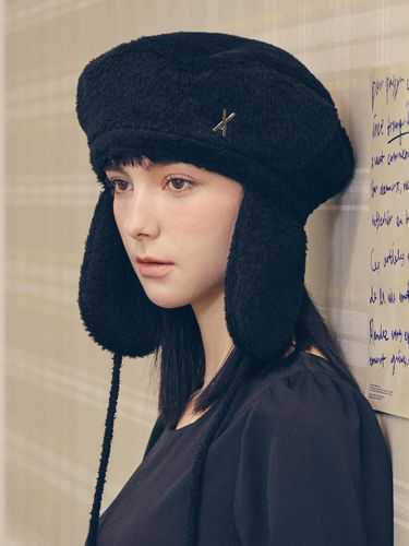 Studded Wool Ear Flap Beret [Black] - VARZAR - Modalova