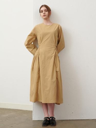 Strap Pocket Slim Fit Dress [Beige] - camino - Modalova