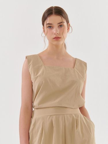 Linen Square Neck Sleeveless Blouse [Beige] - camino - Modalova