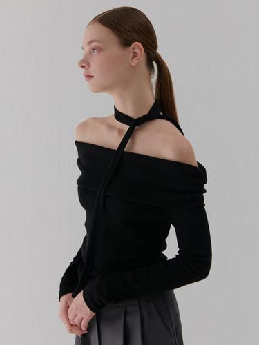 Neck Ribbon Shirring Off-Shoulder T-shirt [Black] - camino - Modalova