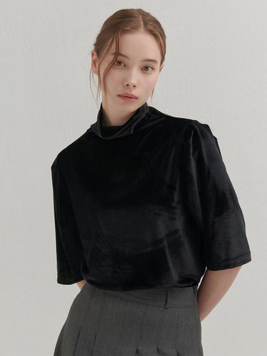 Velvet Turtleneck Soft T-shirt [Black] - camino - Modalova