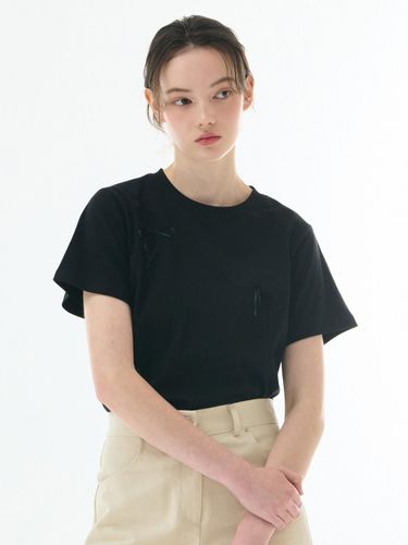 Stretchy Relaxed Fit Ribbon T-shirt [Black] - camino - Modalova