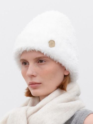 Soft Hairy Polyester Beanie [Beige] (C059) - halden - Modalova