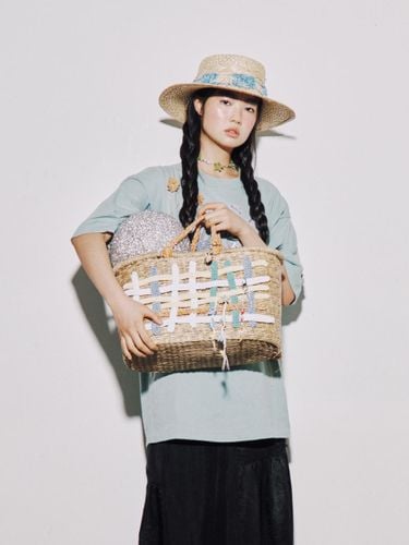 Handcrafted Natural Rattan Net Straw Bag - MISU A BARBE - Modalova