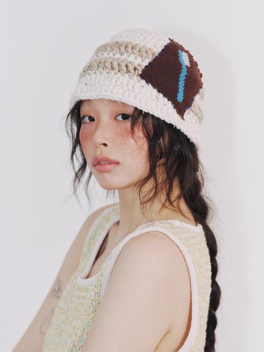 Handcrafted Knit Patch Bucket Hat - MISU A BARBE - Modalova