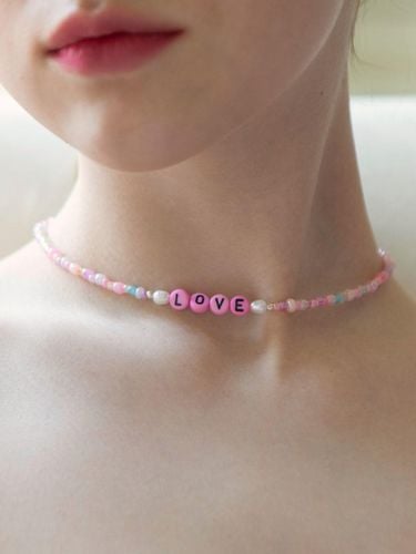 Personalized Freshwater Pearl Initial Beads Necklace [Pink] - FANTASTIC PLANET - Modalova