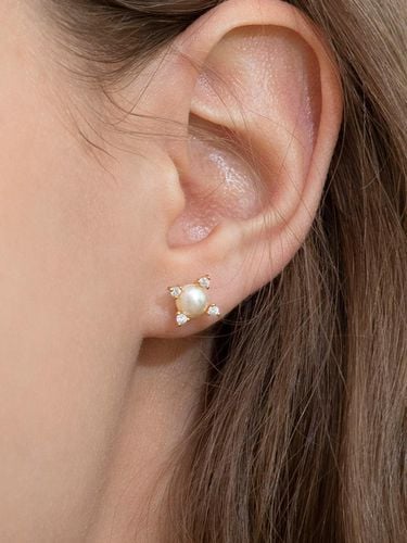 Star Swarovski Pearl Gold-plated Earrings - FANTASTIC PLANET - Modalova