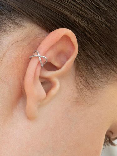 X Line Minimalist Nickel-free Earcuff [2colors] - FANTASTIC PLANET - Modalova