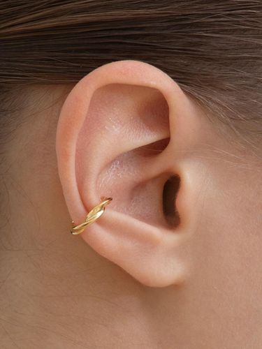 Delicate Twisted Adjustable Ear Cuff - FANTASTIC PLANET - Modalova