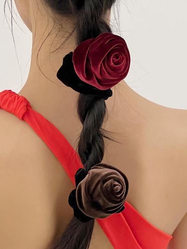 Rose Velvet Handcrafted Hair Scrunchie - FANTASTIC PLANET - Modalova