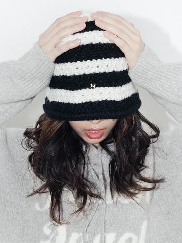 Stripe Logo Knit Bucket Hat [Beige/Black] - HIGHSCHOOLDISCO - Modalova