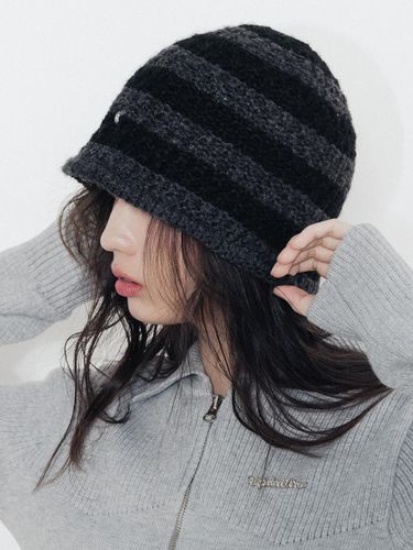 Striped Logo Knit Bucket Hat [Grey Black] - HIGHSCHOOLDISCO - Modalova