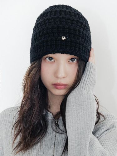 Badge Logo Wool Blend Knit Beanie [Black] - HIGHSCHOOLDISCO - Modalova