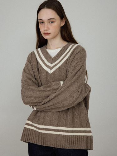 Getty Wool V-neck Cable Knit Sweater [Melange Brown] - L’EAU - Modalova