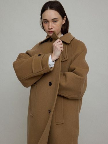 Merino Wool Relaxed Fit Balmacaan Coat [Camel] - L’EAU - Modalova