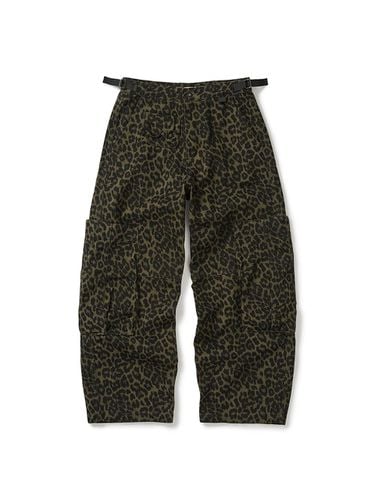 Wide Fit Cotton Twill Cargo Pants [Leopard Khaki] - karactor - Modalova