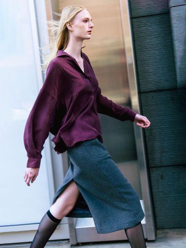 Curved Hem Viscose Blend Blouse [] - Emin & Paul - Modalova